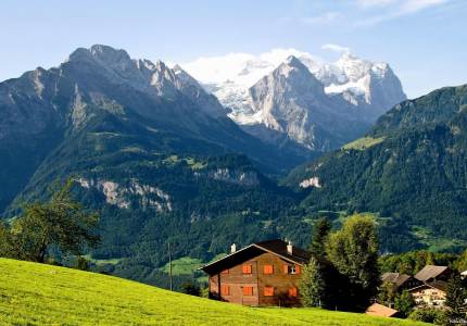 Himachal Dream Drive: Golden to Snowy Peaks