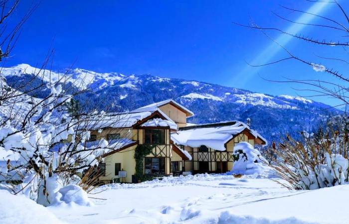 Amritsar to Manali Tour